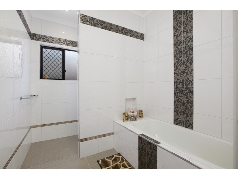 10 Ashwood Circuit, Smithfield QLD 4878