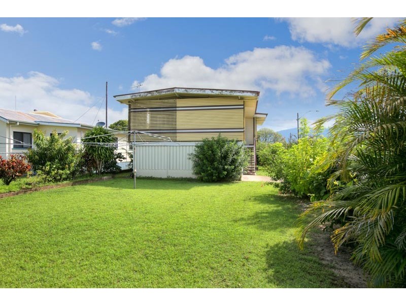 111 Scott Street (Corner of Edgar Street), Bungalow QLD 4870