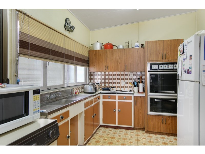 111 Scott Street (Corner of Edgar Street), Bungalow QLD 4870