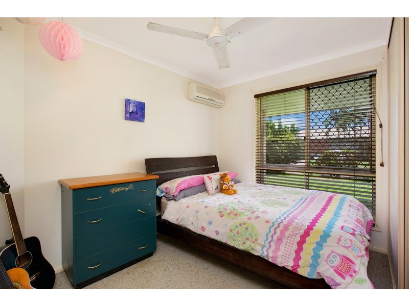 2 Village Terrace, Redlynch QLD 4870