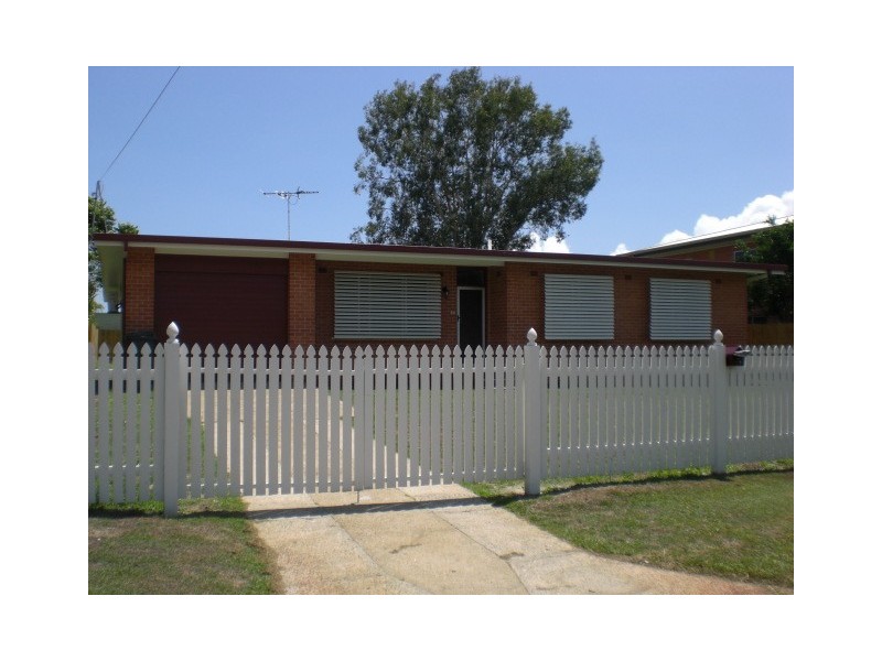 10 Brennan Street, Manunda QLD 4870