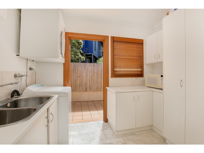Mooroobool QLD 4870