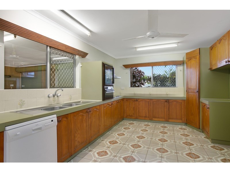 13 Alfio Street, Woree QLD 4868