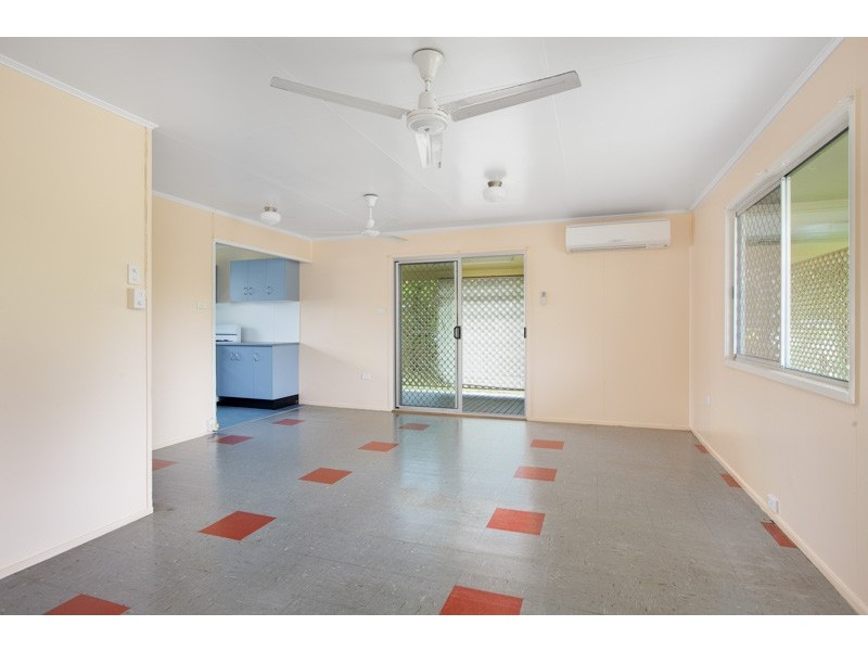 56 Enmore Street, Manoora QLD 4870