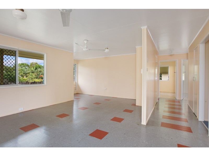 56 Enmore Street, Manoora QLD 4870