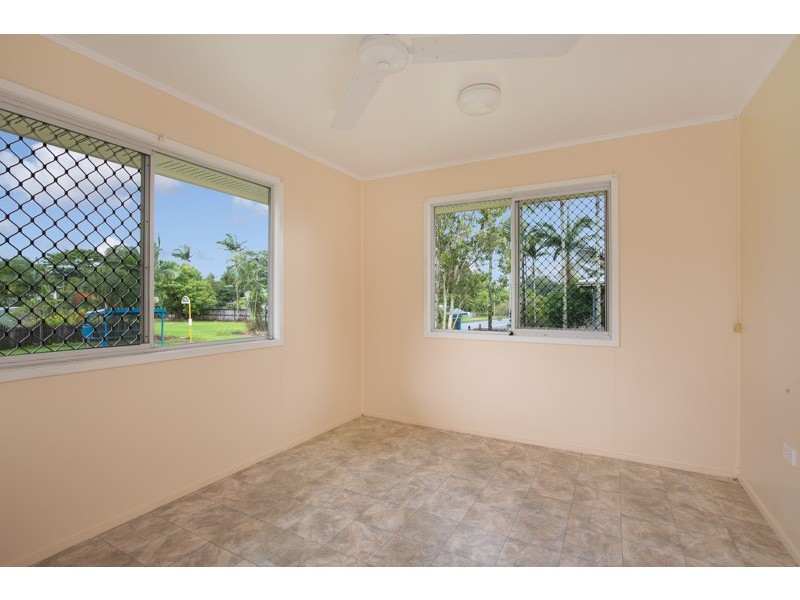 56 Enmore Street, Manoora QLD 4870