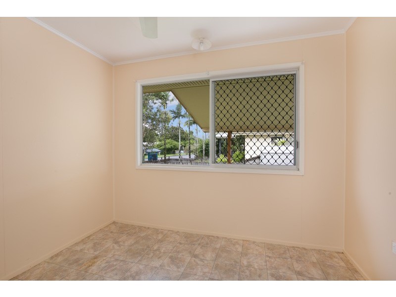56 Enmore Street, Manoora QLD 4870