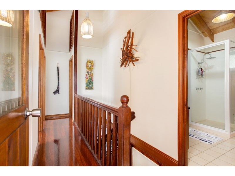 229 O’Shea Esplanade, Machans Beach QLD 4878