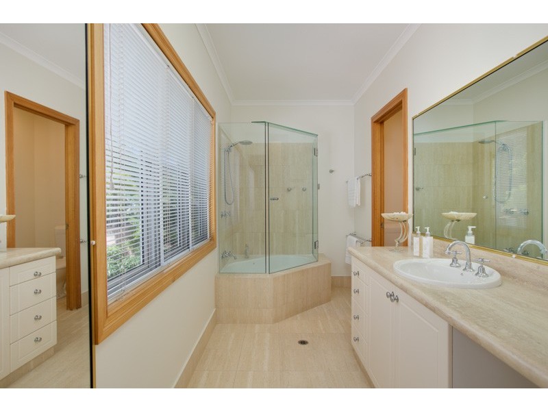 81 Nolan Street, Whitfield QLD 4870