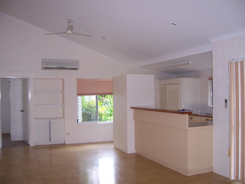 Whitfield QLD 4870