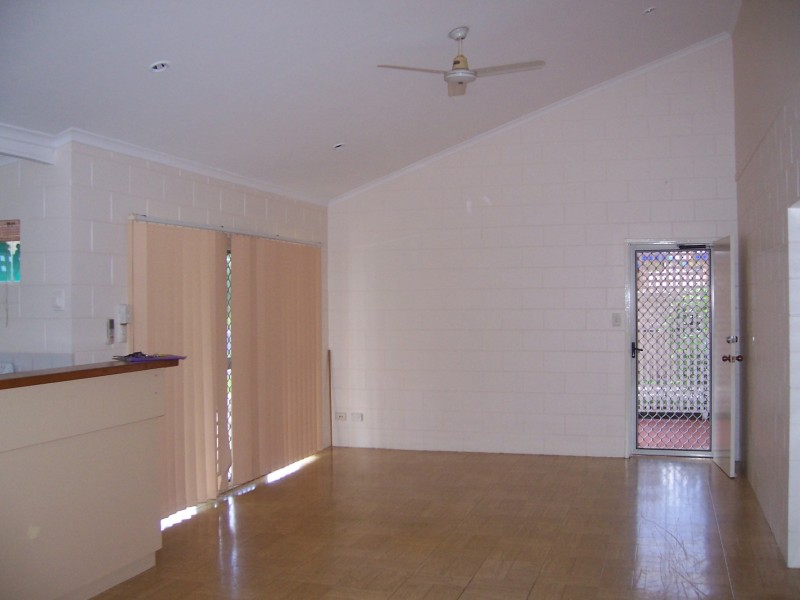 Whitfield QLD 4870