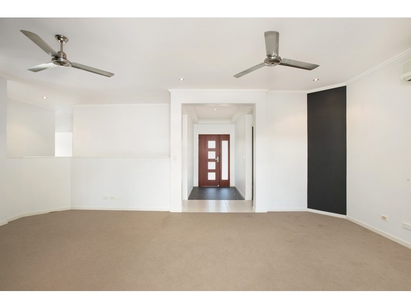 9 Lennox Street, Edmonton QLD 4869