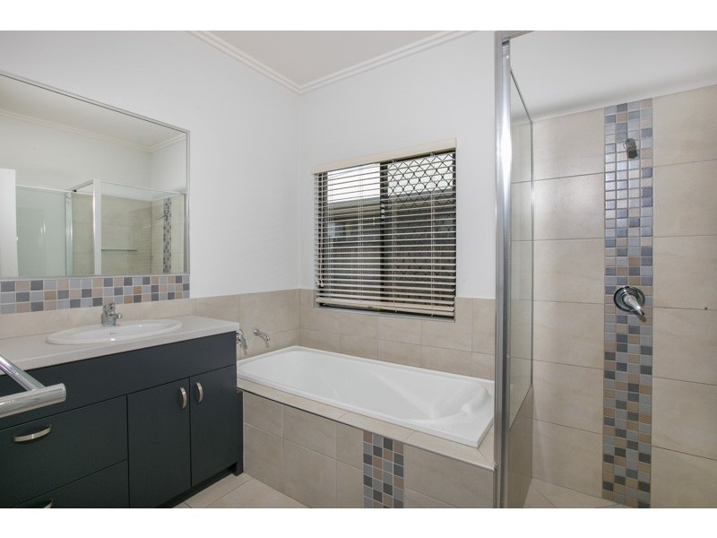 9 Lennox Street, Edmonton QLD 4869