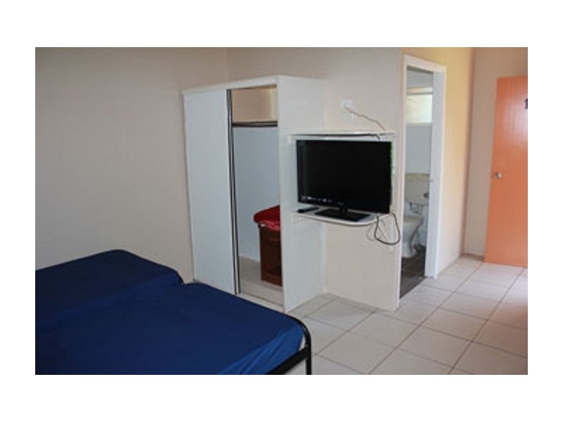 8/7-27 McLachlan Street, Manunda QLD 4870