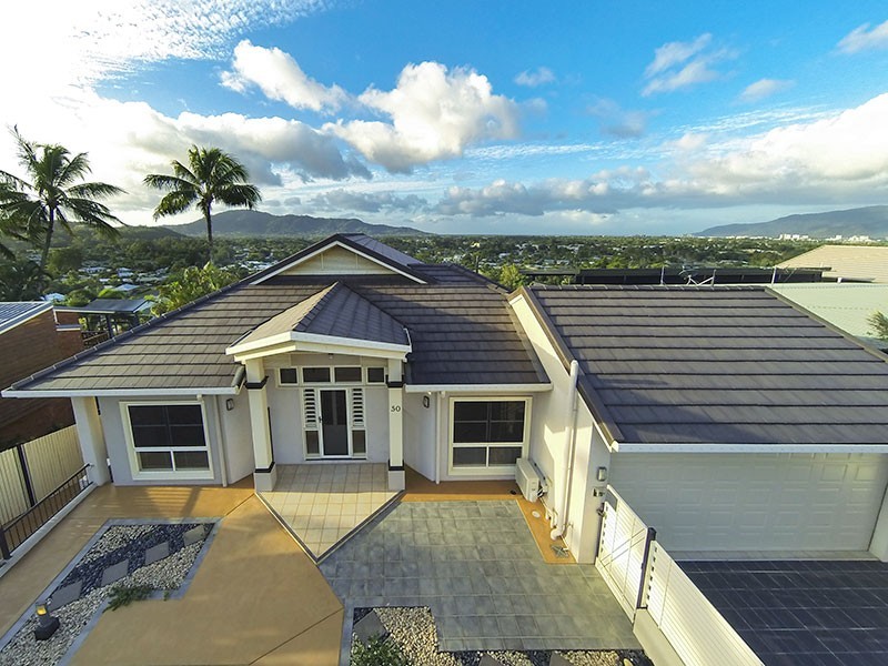 50 Koppen Terrace, Mooroobool QLD 4870