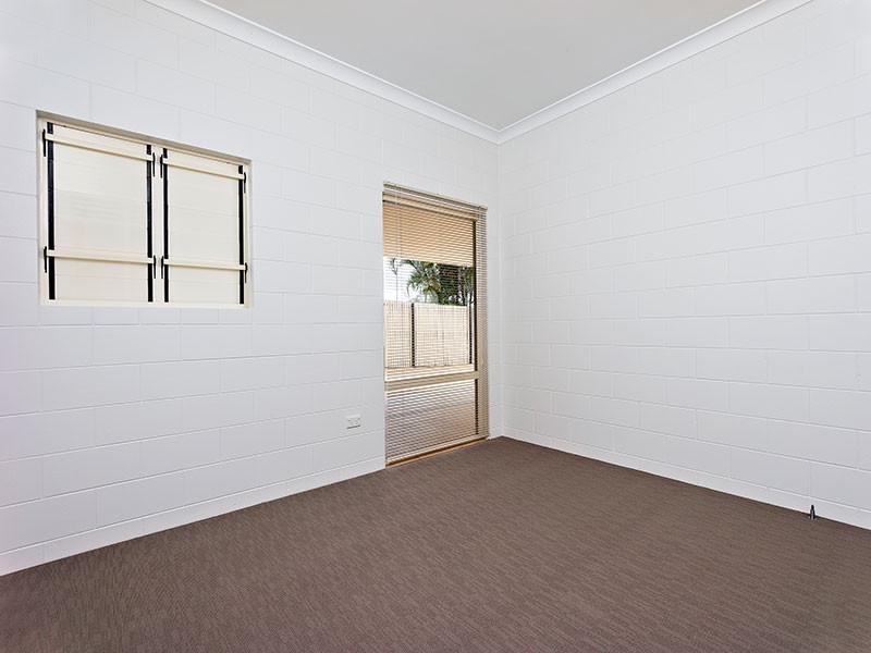 50 Koppen Terrace, Mooroobool QLD 4870