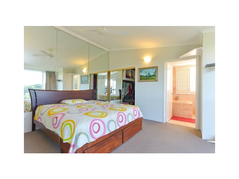 252 Toogood Road, Bayview Heights QLD 4868