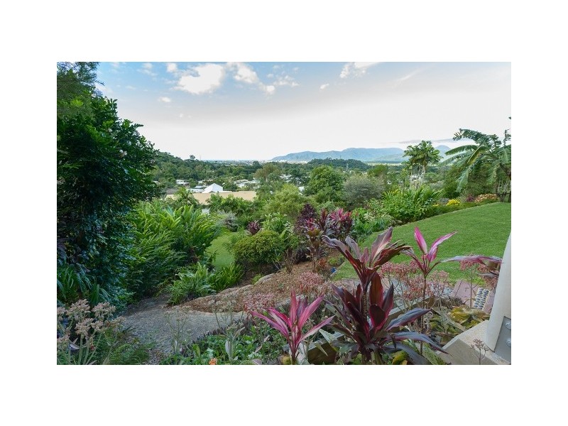 252 Toogood Road, Bayview Heights QLD 4868