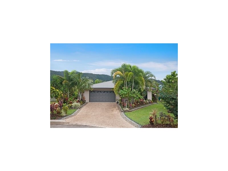 32 Altona Close, Bentley Park QLD 4869