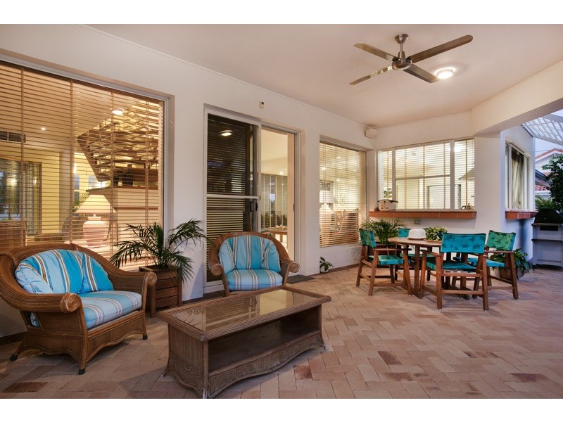 9 Cascade Avenue, Kewarra Beach QLD 4879