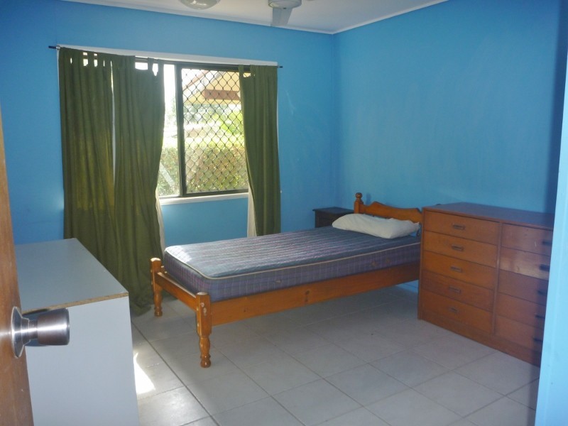 10 Erang Street, Woree QLD 4868