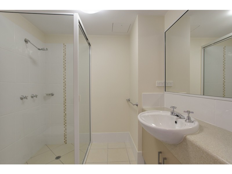 27/376-384 Severin Street, Parramatta Park QLD 4870