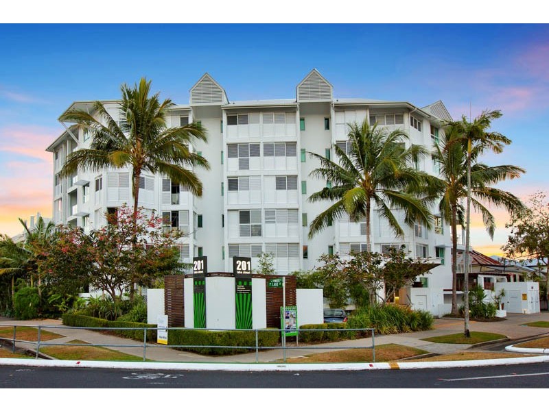 14/201 Lake Street, Cairns North QLD 4870