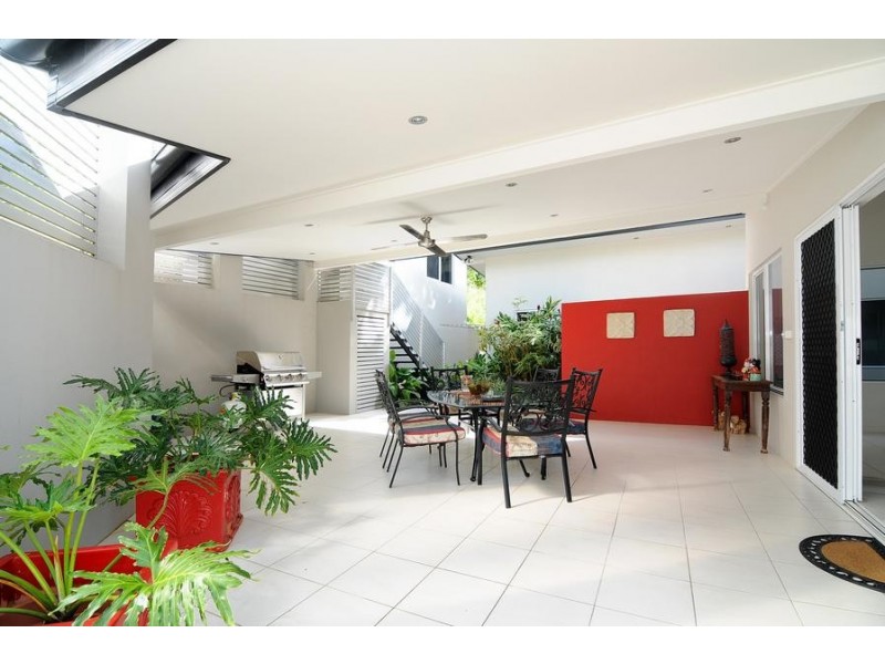 49 Flecker Street, Whitfield QLD 4870