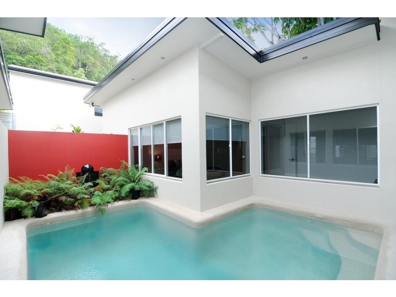 49 Flecker Street, Whitfield QLD 4870