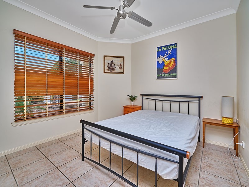 41-43 Koppen Terrace, Mooroobool QLD 4870