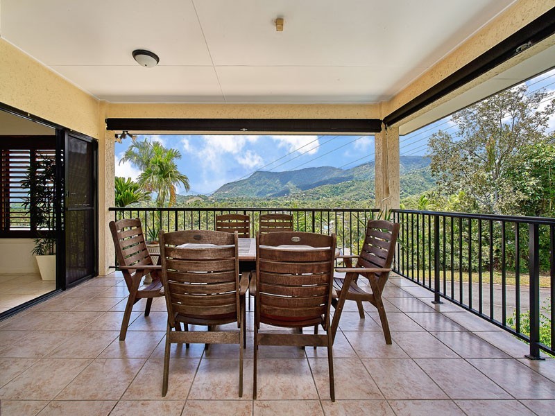 41-43 Koppen Terrace, Mooroobool QLD 4870