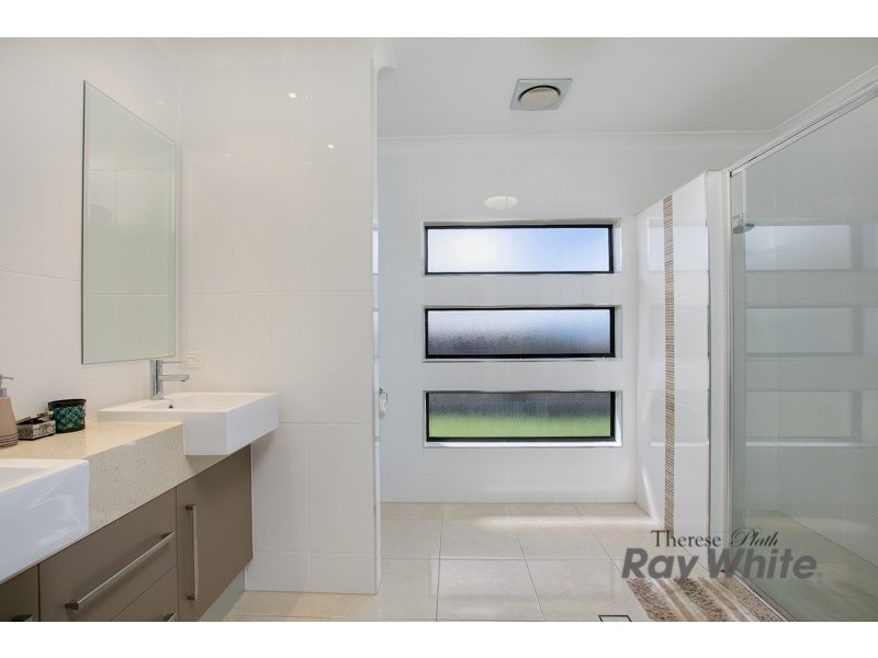 Bentley Park QLD 4869