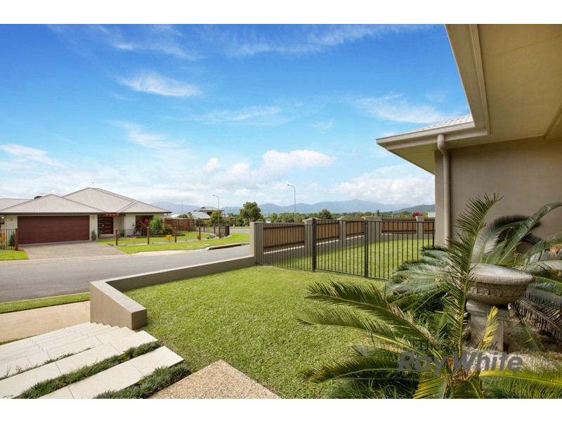 Bentley Park QLD 4869