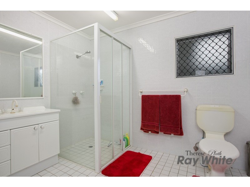 30 Jensen Street, Manoora QLD 4870