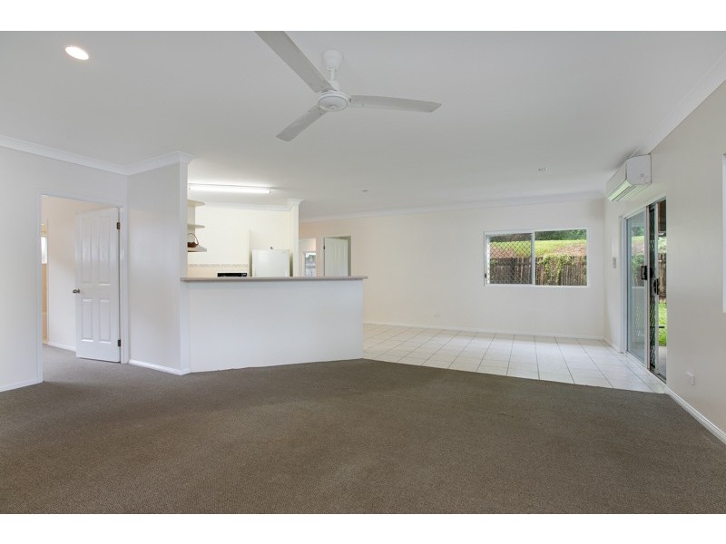 14 Dodd Court, Mooroobool QLD 4870