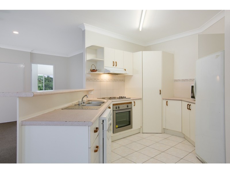 14 Dodd Court, Mooroobool QLD 4870