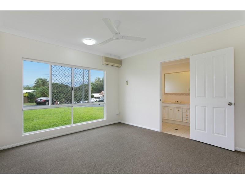 14 Dodd Court, Mooroobool QLD 4870
