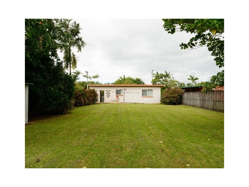 Mooroobool QLD 4870