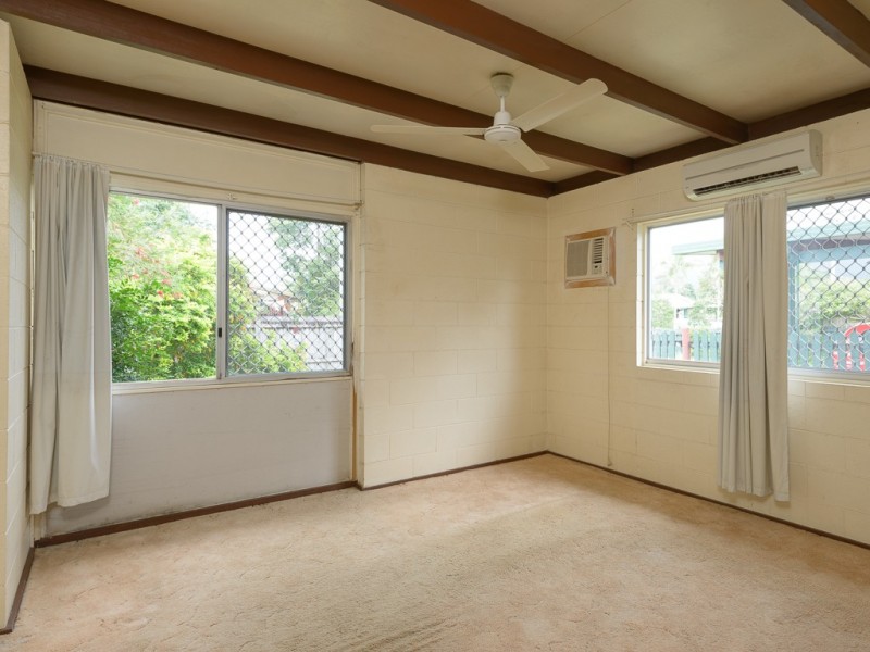 Mooroobool QLD 4870
