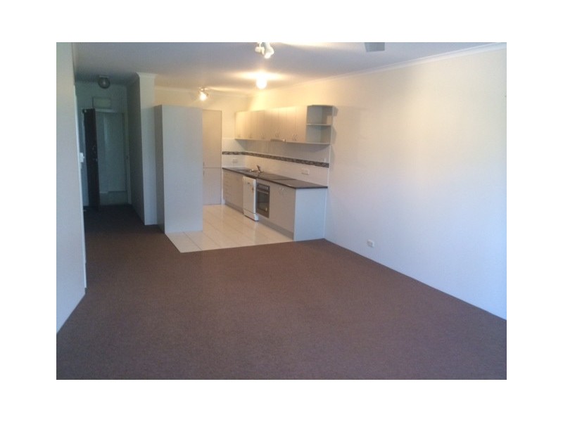 6/281 Esplanade, Cairns North QLD 4870