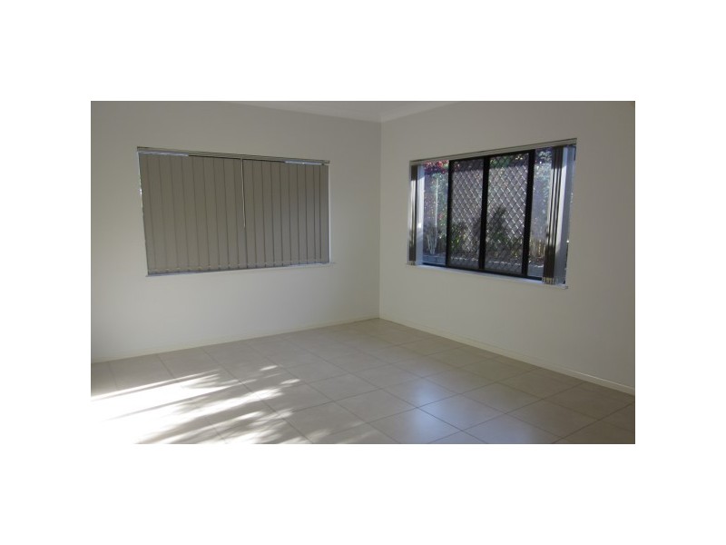 Bentley Park QLD 4869