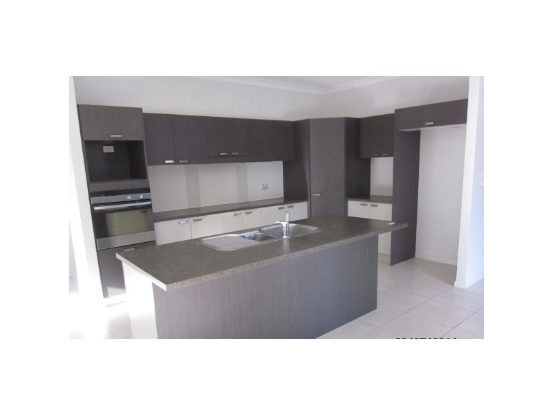 Bentley Park QLD 4869