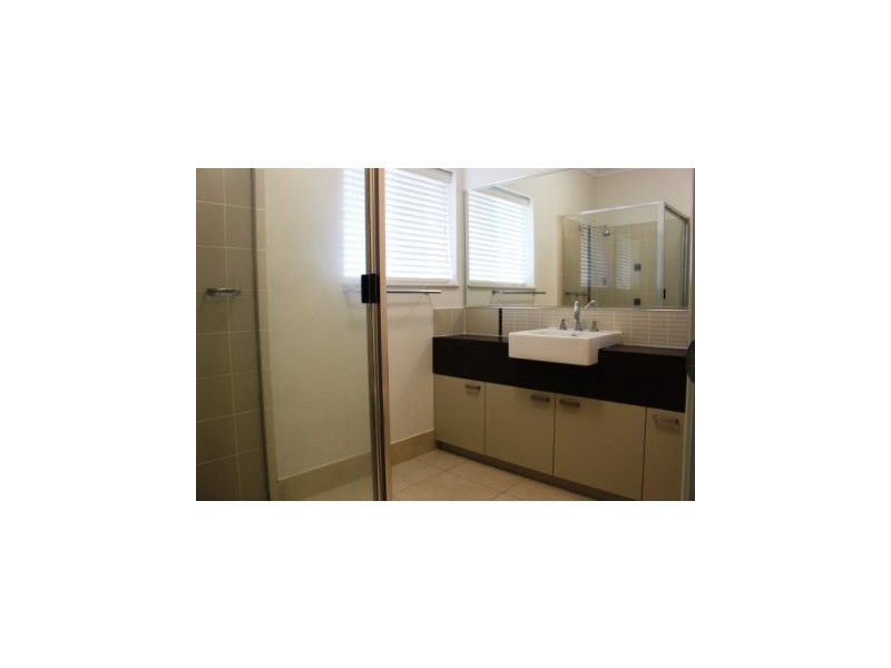 Bentley Park QLD 4869