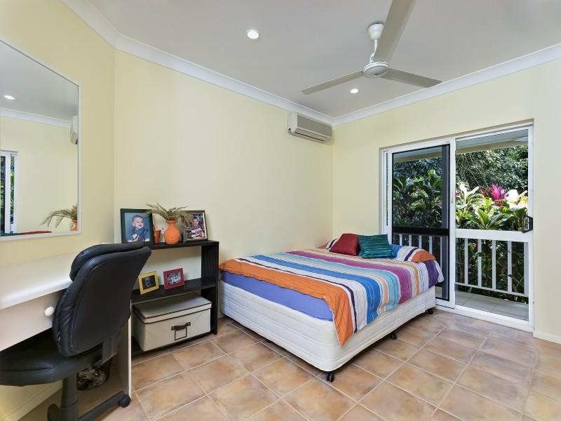 277-279 Toogood Road, Bayview Heights QLD 4868