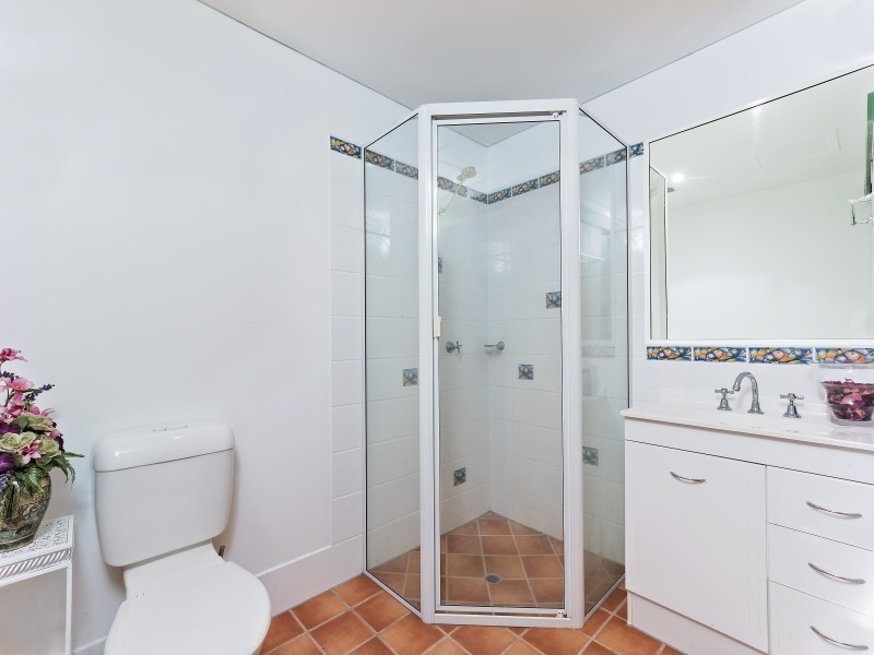 277-279 Toogood Road, Bayview Heights QLD 4868