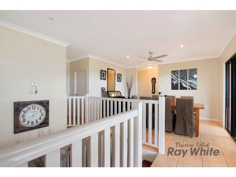 17 Guthrie Close, Bentley Park QLD 4869