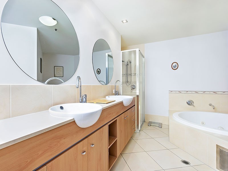 1003/25 Wharf Street, Cairns City QLD 4870