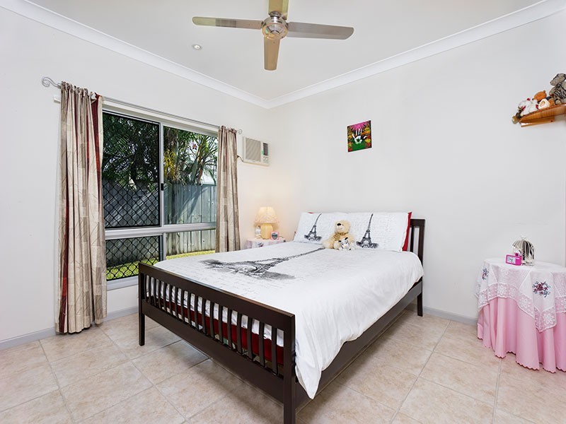 16 Myalup Close, Kewarra Beach QLD 4879