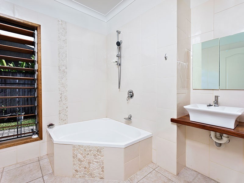 16 Myalup Close, Kewarra Beach QLD 4879