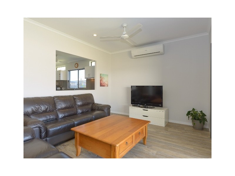 3 Frank Street, Redlynch QLD 4870